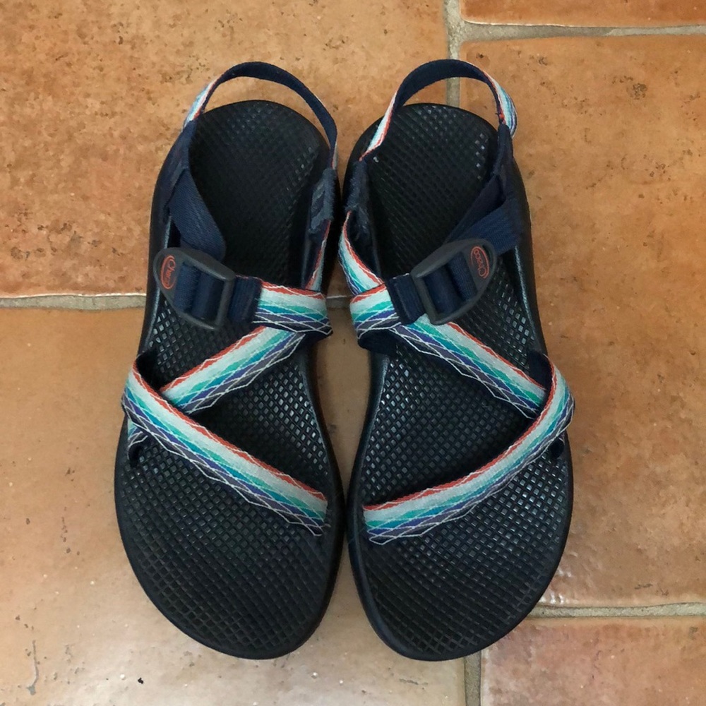 CHACO Z1 CLASSIC SANDALS SIZE 9 !!